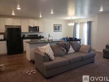 Main picture of 1826 S 460 W