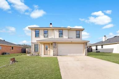 Main picture of 303 Sumac Trl