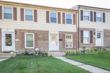 Main picture of 11 Slavin Ct