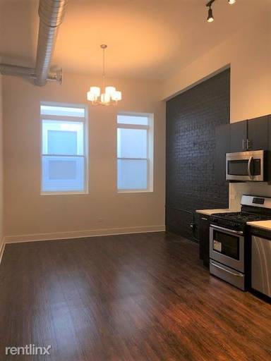 Main picture of 2112 S Michigan Ave