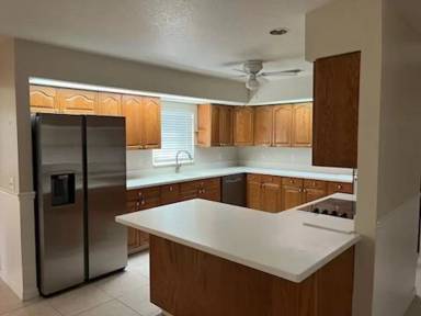 Main picture of 1918 Friendly Acres Ln