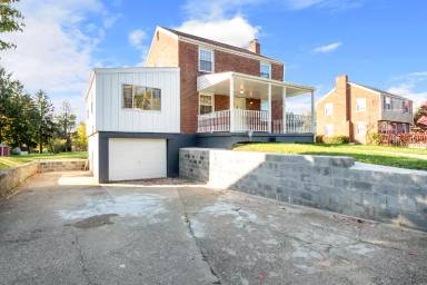 Main picture of 1180 Duncan Ave