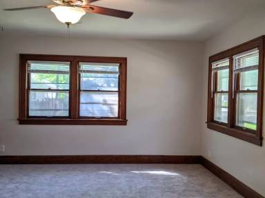 Main picture of 2315 Hecker Ave