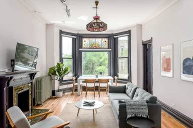 Main picture of 2104 W 21st Pl