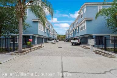 Main picture of 3111 W De Leon St