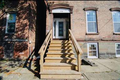 Main picture of 86 9th St