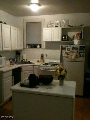 Main picture of 3583 N Milwaukee Ave