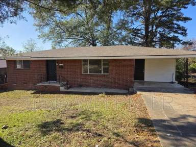 Main picture of 15 Cliffwood Cir