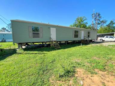 Main picture of 2596 Highway 3059