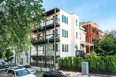 Main picture of 3585 13th St NW