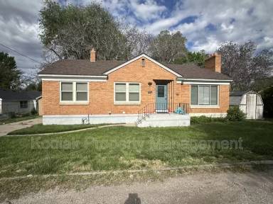 Main picture of 897 Orchard Ave