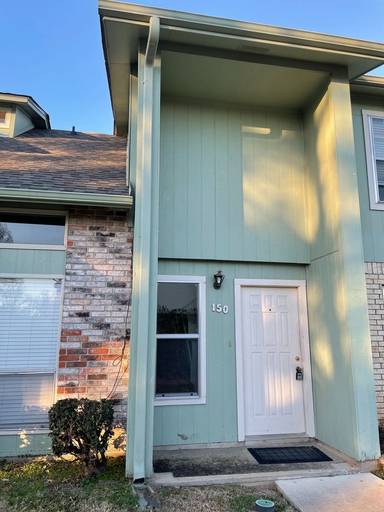 Main picture of Village At The Downs