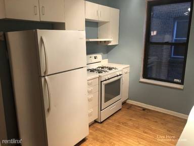 Main picture of 819 W Lawrence Ave