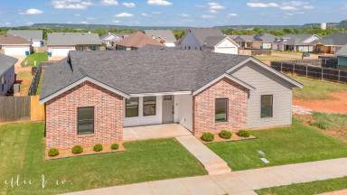 Main picture of 1510 Old Settlers Way