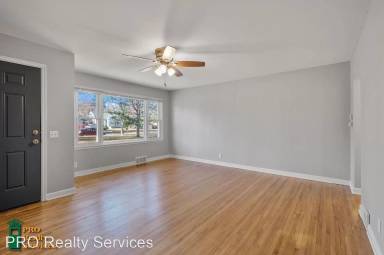 Main picture of 8513 Goodhue St NE