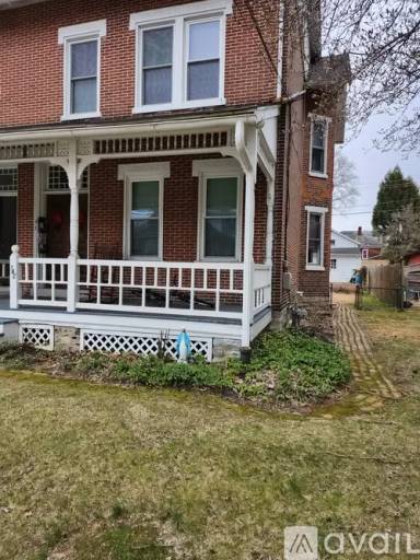 Main picture of 348 E Lancaster Ave