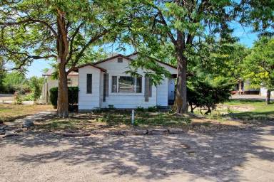 Main picture of 3349 F Rd