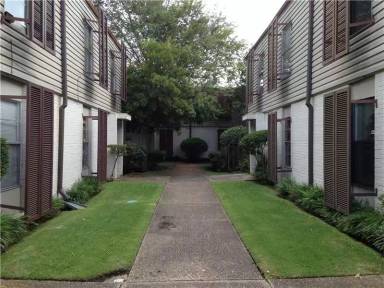 Main picture of 1140 Lake Ave