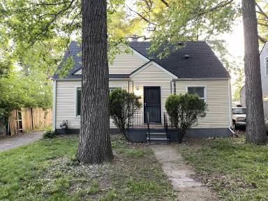 Main picture of 19455 Houghton St