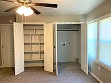 Main picture of 104 S Haswell Dr