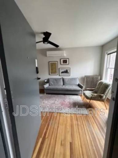 Main picture of 630 E 16th Ave