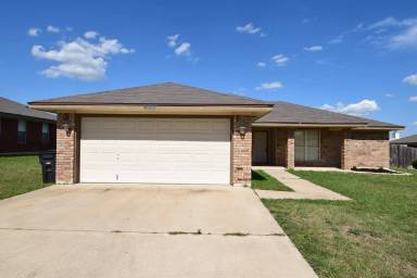 Main picture of 4605 Shawn Dr