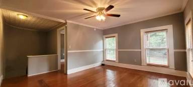 Main picture of 527 W Water St