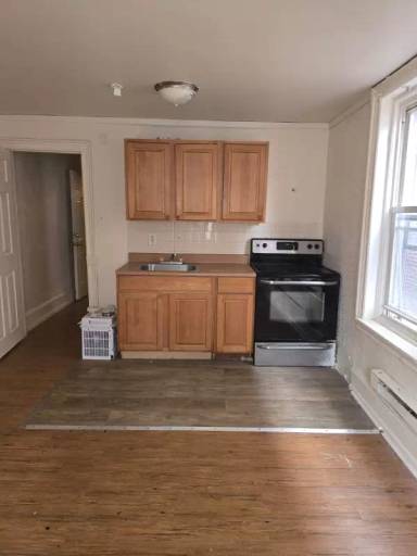 Main picture of 5219 Spruce St