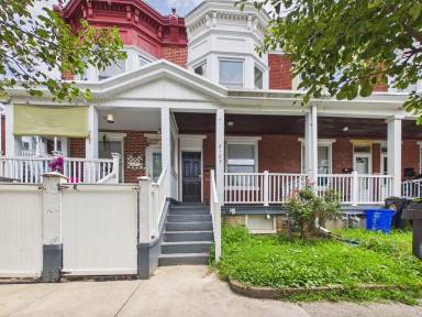 Main picture of 2157 Logan St