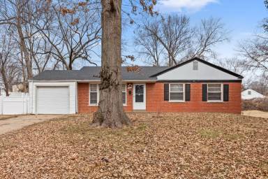 Main picture of 901 Buckeye Dr