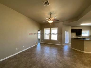 Main picture of 8012 Hawthorn