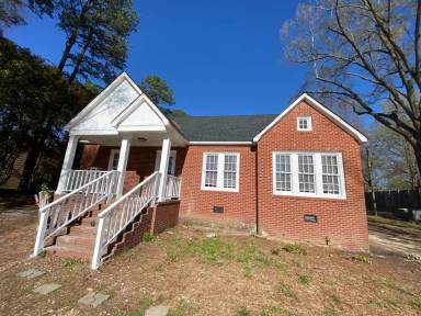 Main picture of 1209 Desoto Ave