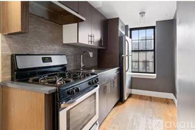 Main picture of 179 Pulaski St