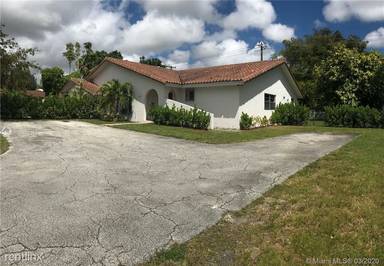 Main picture of 12191 SW 82nd Ave