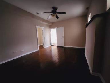 Main picture of 7014 S Sangamon St