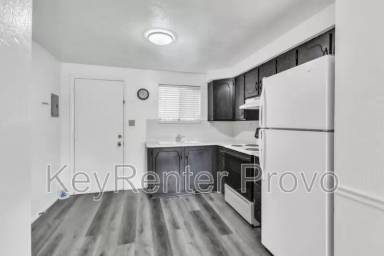 Main picture of 485 E 535 S