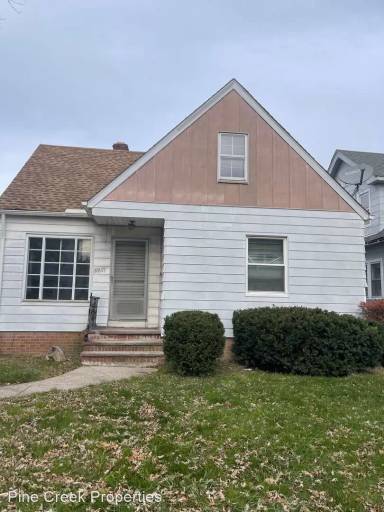 Main picture of 10621 Vernon Ave