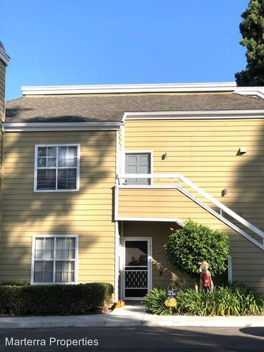 Main picture of 3750 S Bear St