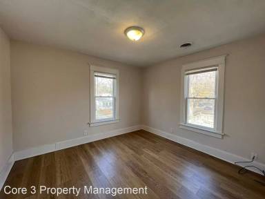 Main picture of 1600 1/2 S College St