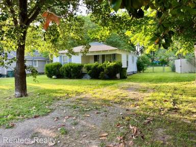 Main picture of 1519 McKinley Ave NE
