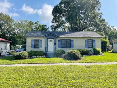 Main picture of 4815 Dundee Rd