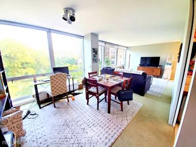 Main picture of 2400 Lakeview Condo
