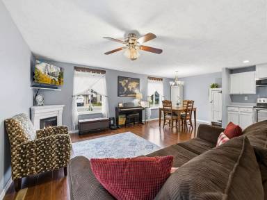 Main picture of 3130 Cockney St