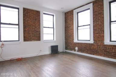 Main picture of 680 Riverside Dr