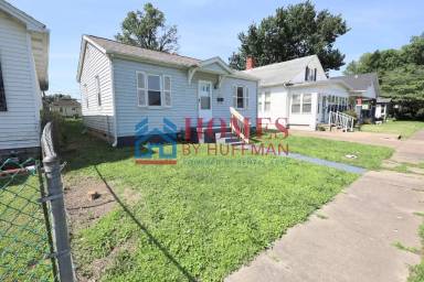 Main picture of 1413 E Illinois St
