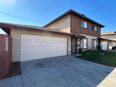 Main picture of 15721 Blaine Ave