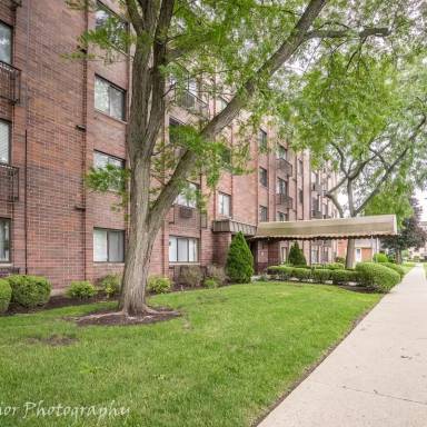 Main picture of 835 Pearson St