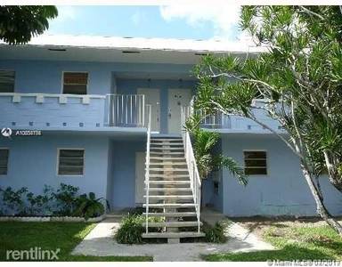 Main picture of VILLAGE AT DADELAND CONDO