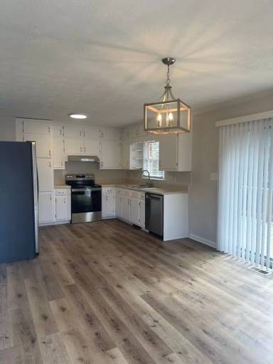 Main picture of 621 Walnut Way SW