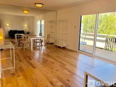 Main picture of 3211 Admiralty Ln